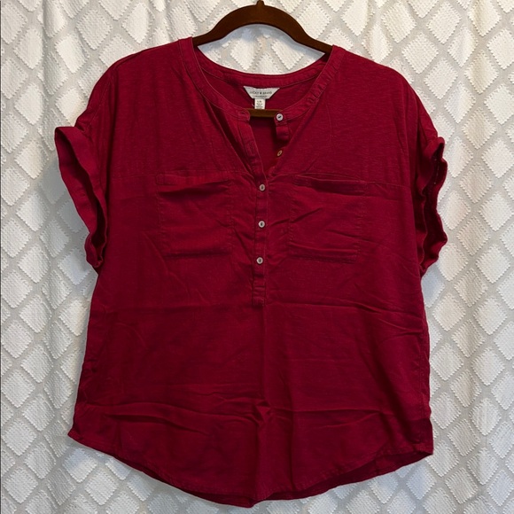 Lucky Brand Tops - Lucky Brand Maroon Linen and Jersey, Quarter Button-Up Top, EUC